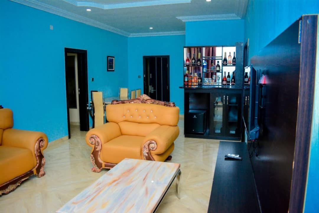 Wetland Hotel Ughelli Екстериор снимка